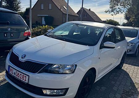 Skoda Rapid /Spaceback Spaceback Ambition TÜV/8.27 TOP