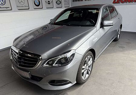 Mercedes-Benz E 300 Elegance*Fahrassistenz-Systeme*Schiebedach *******