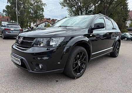Fiat Freemont Black Code*7SITZER*NAVI*LEDER*RFK*SHZ*