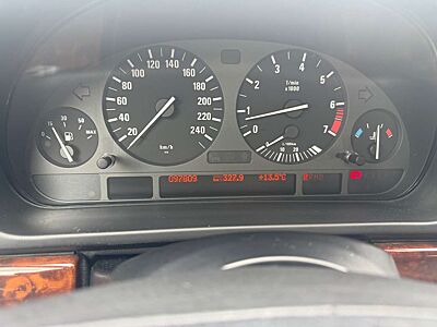 BMW 520 520i