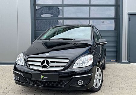 Mercedes-Benz B 200 1.Hand LederBiColour Pano Xenon Navi SHZ