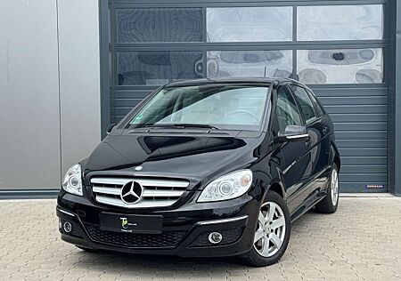 Mercedes-Benz B 200 1.Hand LederBiColour Pano Xenon Navi SHZ