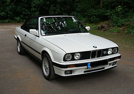 BMW 318 Cabrio E30 - Oldtimer - weiss