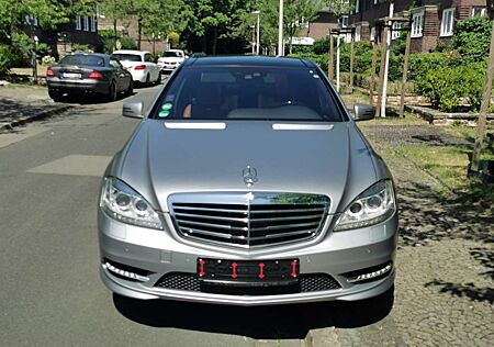 Mercedes-Benz S 500 4Matic L Designo Selection Gold
