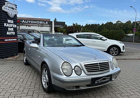 Mercedes-Benz CLK 320 Cabrio Sport AUTOMATIK-LEDER-SHZG-PDC-EF