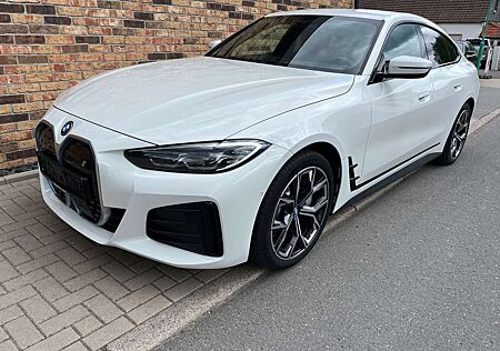 BMW i4 Baureihe Gran Coupe 40 eDrive M Sport