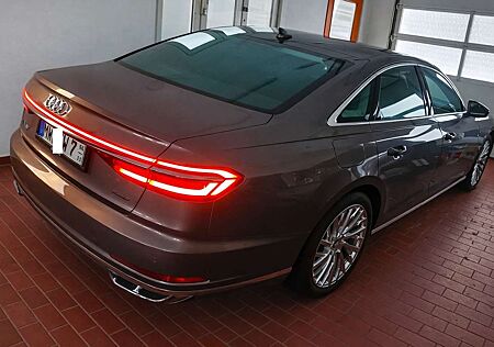 Audi A8 TFSI,nur25tkm! B+O,HeadUp,Allradlenkung,5xSitzheiz