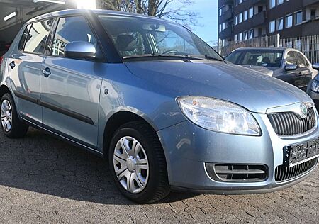 Skoda Fabia Ambiente*Klima*Scheckheft*Zahnriemen neu