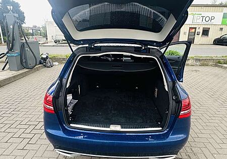 Mercedes-Benz C 300 d T 4Matic 9G-TRONIC Exclusive