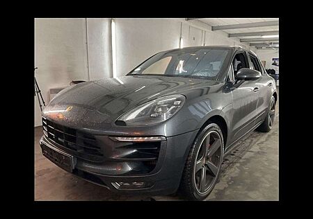 Porsche Macan GTS PDK
