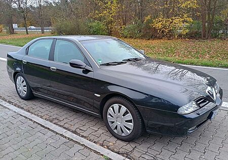 Alfa Romeo 166 +2.5+V6+24V+Distinctive