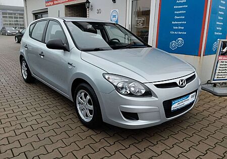 Hyundai i30 blue 1.4 TÜV-AU 01-2027