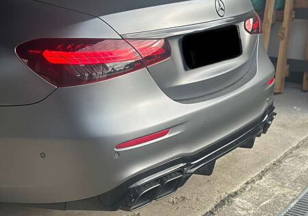 Mercedes-Benz E 220 d 9G-TRONIC AMG Line