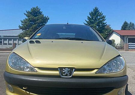 Peugeot 206 75 Automatik Premium