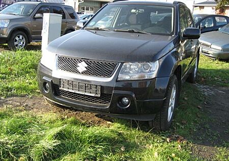 Suzuki Grand Vitara 2.0 Automatik Comfort Limited