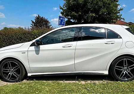 Mercedes-Benz A 180 AMG Line