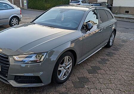 Audi A4 Avant 2.0 TDI DPF clean diesel S line Sportpaket