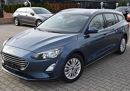 Ford Focus Titanium Hybrid-Benzin,Kamera,Led,Acc,Shz,1 Hand
