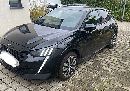 Peugeot e-208 208 Elektromotor 136 GT Pack