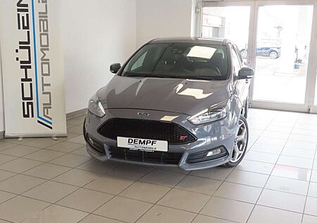 Ford Focus ST*Recaro*Bi-Xenon*CarPlay*SHZ*LHZ*Kam*