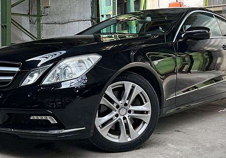 Mercedes-Benz E 350 Coupé CGI BlueEfficiency