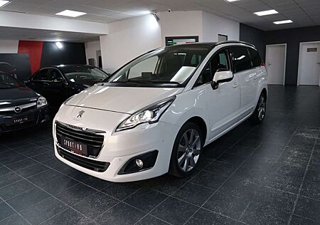 Peugeot 5008 Allure-Navi-Kamera-Pano-7-Sitzer-Automatik