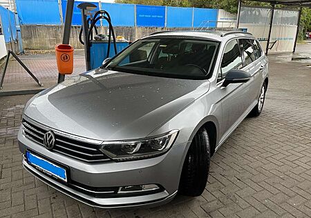 VW Passat Variant Volkswagen Passat+Variant+2.0+TDI+SCR+DSGComfortline