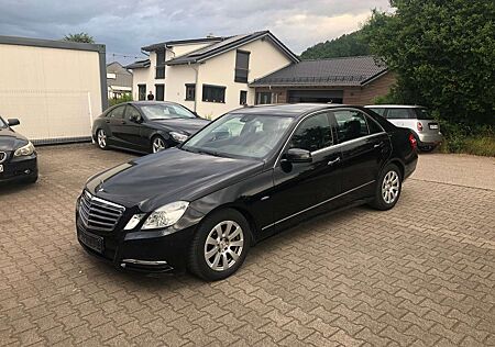 Mercedes-Benz E 220 CDI BlueEfficiency LEDER NAVI XENON GSD PDC