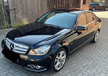 Mercedes-Benz C 220 CDI DPF (BlueEFFICIENCY) 7G-TRONIC Avantgarde
