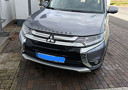 Mitsubishi Outlander 2.2 DI-D 4WD Aut. Edition+