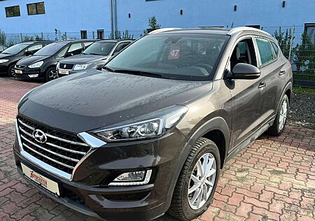 Hyundai Tucson 1.6 GDi 4WD Style Automatik*PDC KAMERA*SHZ*CARPLAY