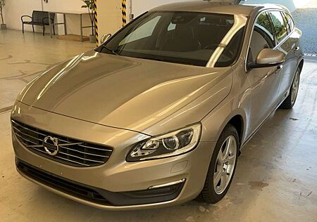 Volvo V60 Kombi Momentum °Zahnriemen frisch°