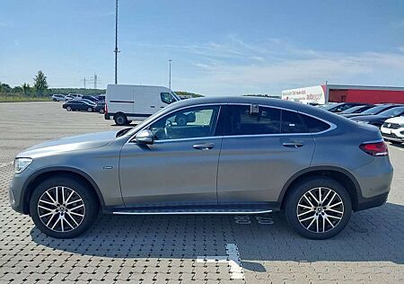 Mercedes-Benz GLC 300 e Coupe 19*Kamera*VollLeder*Trittbretter