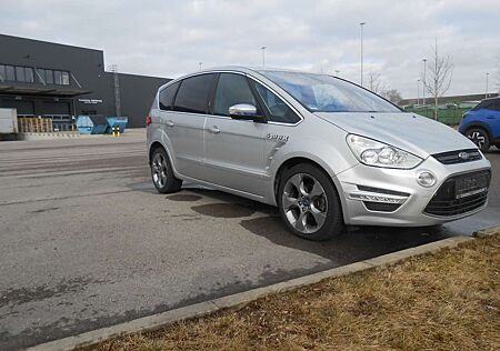 Ford S-Max Titanum