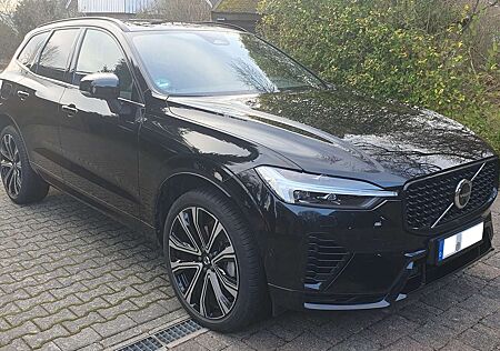 Volvo XC 60 XC60 T8 Hybrid AWD RDesign 19.900 km 455 PS Garantie