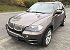 BMW X5 xDrive50i Sport-Paket M/Leder/Navi/Pano/Xenon