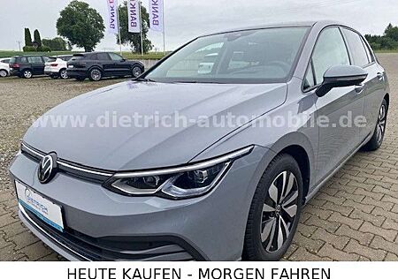 VW Golf Volkswagen VIII 2,0TDi DSG PANORAMA AHK PDC KAMERA SHZ