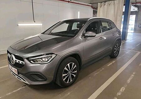 Mercedes-Benz GLA 180 d *LED*KAMERA*VirtCock*SHZ*Netto-17800€