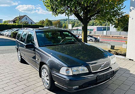 Volvo V70 2,4
