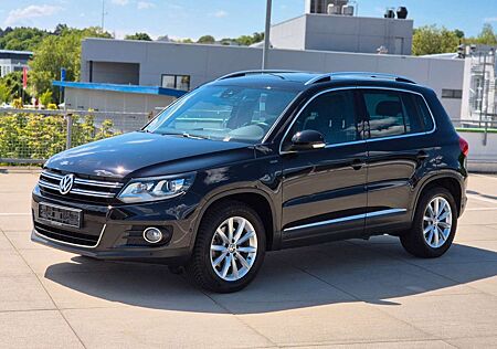 VW Tiguan Volkswagen Lounge Sport & Style Aus 1-Hd. DSG EU6
