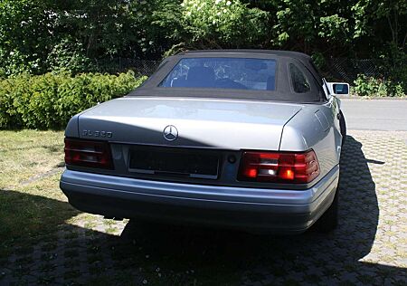 Mercedes-Benz SL 320 Autom. Scheckh. Unfallfr. Toppzust.