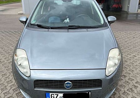 Fiat Grande Punto 1.4 16V / 6 Gang / AHK