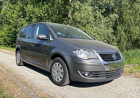 VW Touran Volkswagen 1.9l TDI Automatik 7Sitzer 1Hand Tüv=Neu!