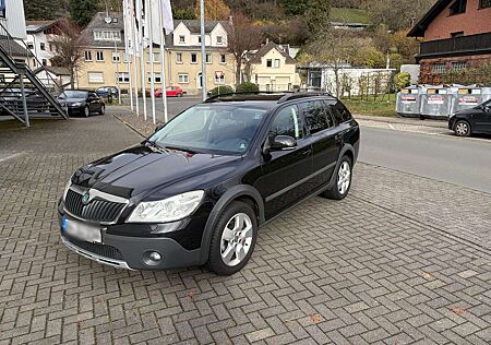 Skoda Octavia II Scout Diesel 2.0 TDI DPF 4x4 DSG