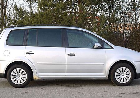 VW Touran Volkswagen Concept Line 1.6i *Klimatronic* 7 Sitze