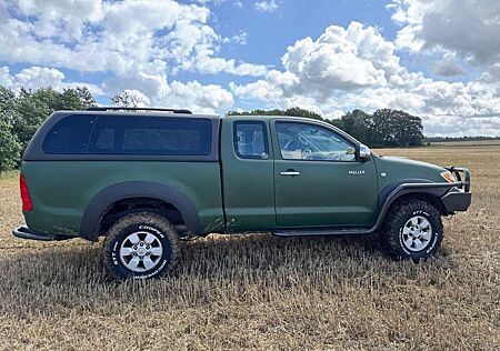 Toyota Hilux 4x4 Extra Cab Sol