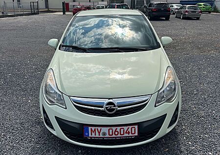 Opel Corsa 1.4 16V Satellite
