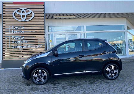 Toyota Aygo x-clusiv Rückfahrkamera