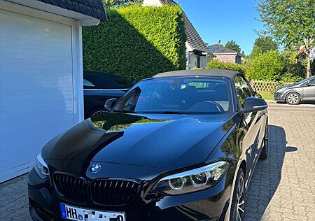 BMW 220 i Sport Line