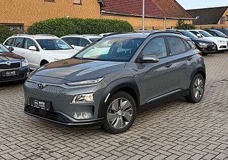Hyundai Kona Elektro | LED | Service neu | Kamera